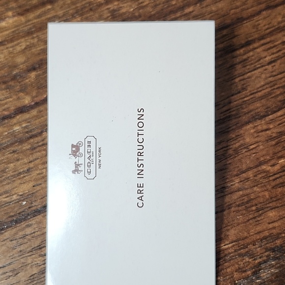 Coach Zipper Pouch - Picture 6 of 7